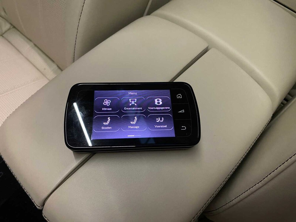 Bentley Bentayga 6.0 W12 608pk 2017, L-083-VV