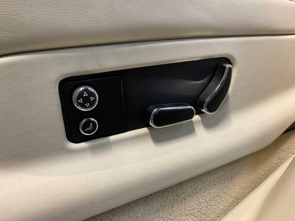 Bentley Bentayga 6.0 W12 608pk 2017, L-083-VV