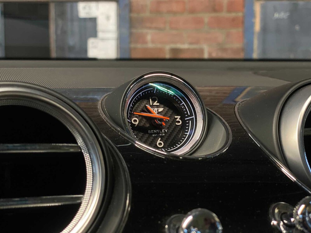 Bentley Bentayga 6.0 W12 608pk 2017, L-083-VV