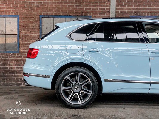 Bentley Bentayga 6.0 W12 608pk 2017, L-083-VV