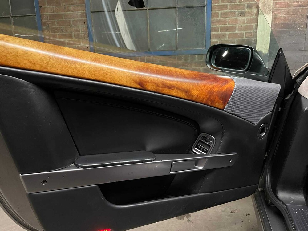 Aston Martin DB9 5.9 V12 Touchtronic 457PS 2006 -Orig. NL-, 71-SH-KN -Youngtimer-