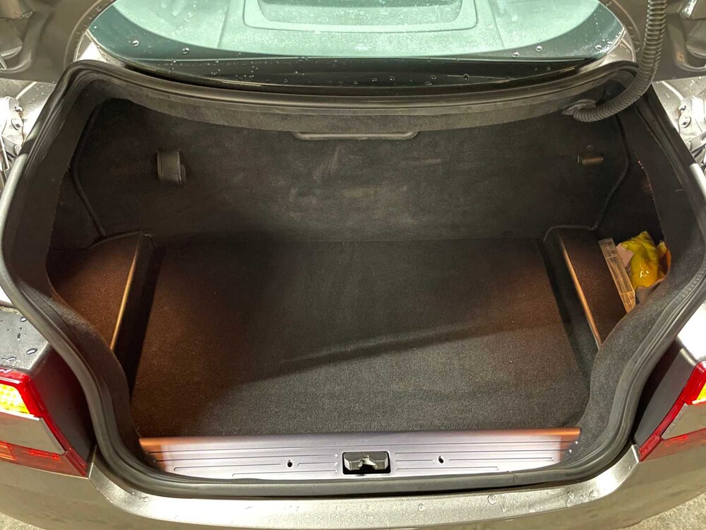 Aston Martin DB9 5.9 V12 Touchtronic 457PS 2006 -Orig. NL-, 71-SH-KN -Youngtimer-