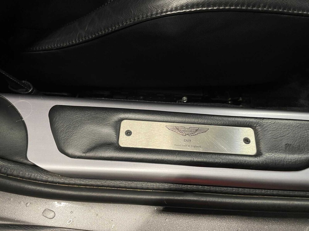 Aston Martin DB9 5.9 V12 Touchtronic 457PS 2006 -Orig. NL-, 71-SH-KN -Youngtimer-