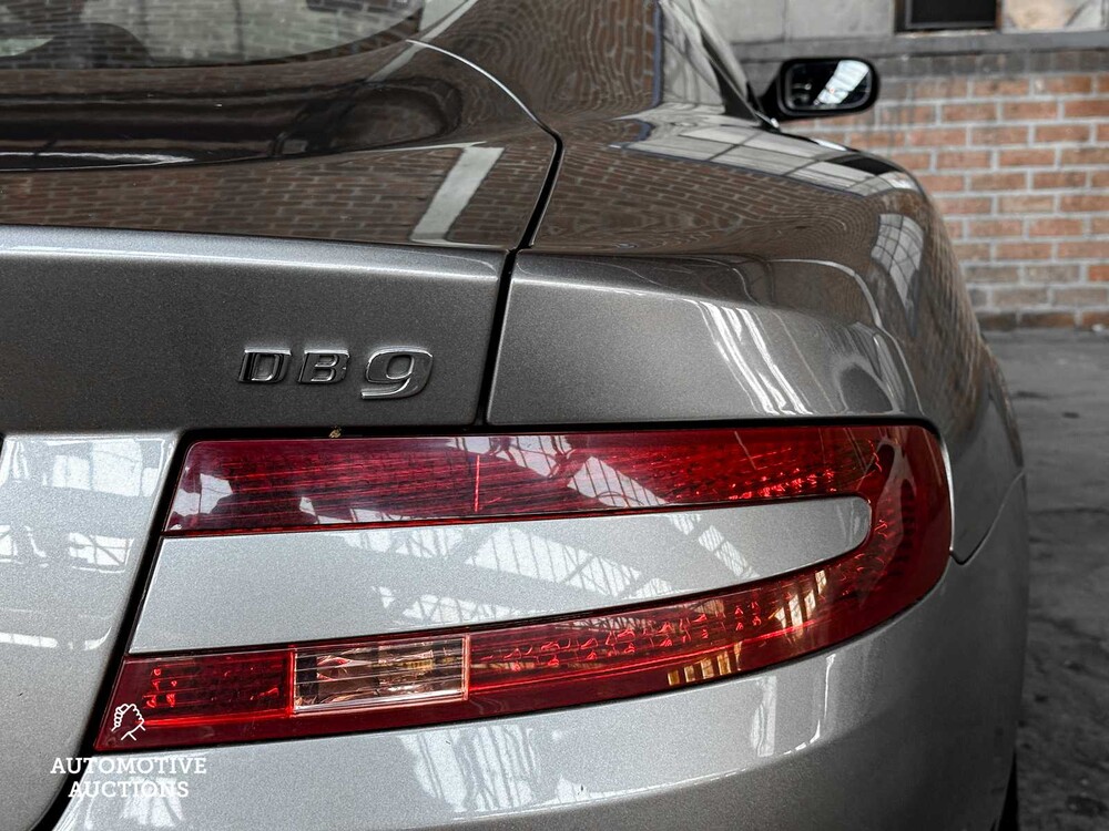 Aston Martin DB9 5.9 V12 Touchtronic 457PS 2006 -Orig. NL-, 71-SH-KN -Youngtimer-
