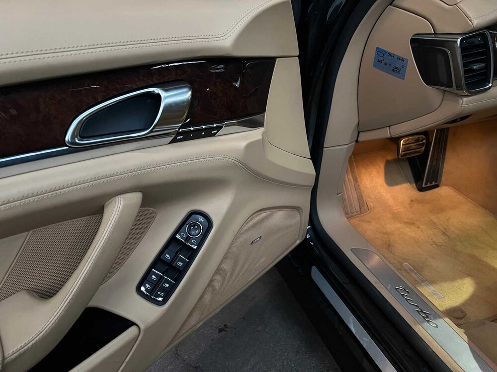 Porsche Panamera Turbo 4.8 V8 500pk 2009