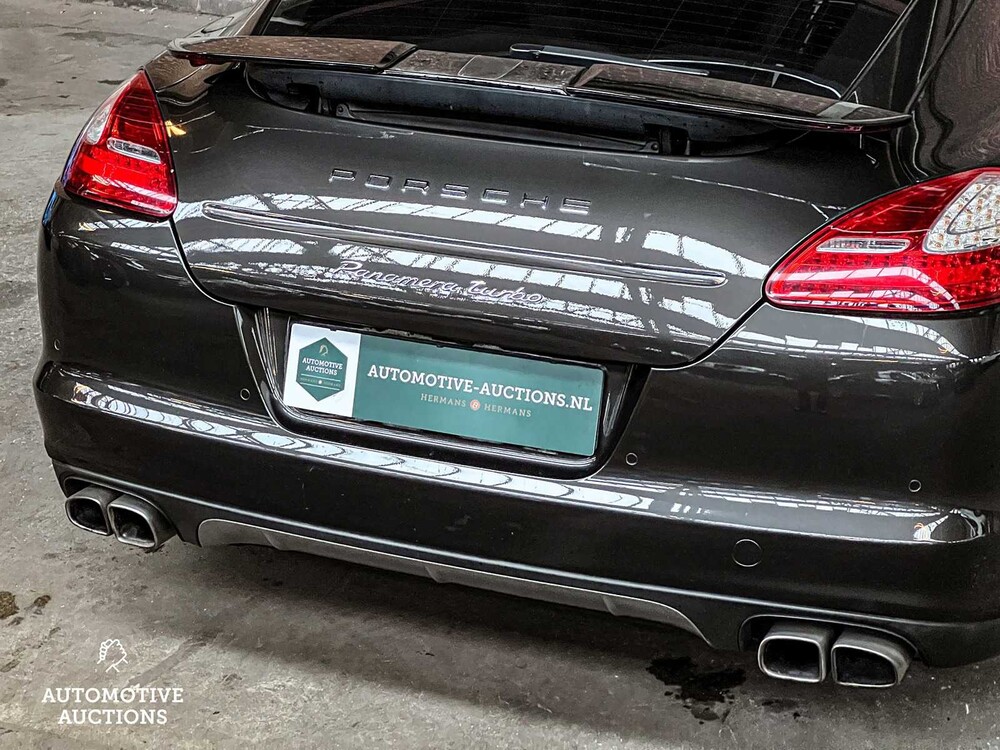 Porsche Panamera Turbo 4.8 V8 500pk 2009