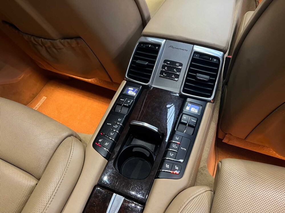 Porsche Panamera Turbo 4.8 V8 500pk 2009