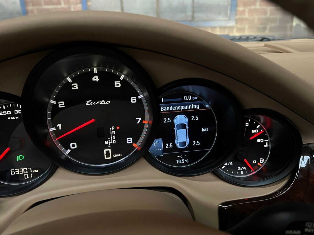Porsche Panamera Turbo 4.8 V8 500pk 2009