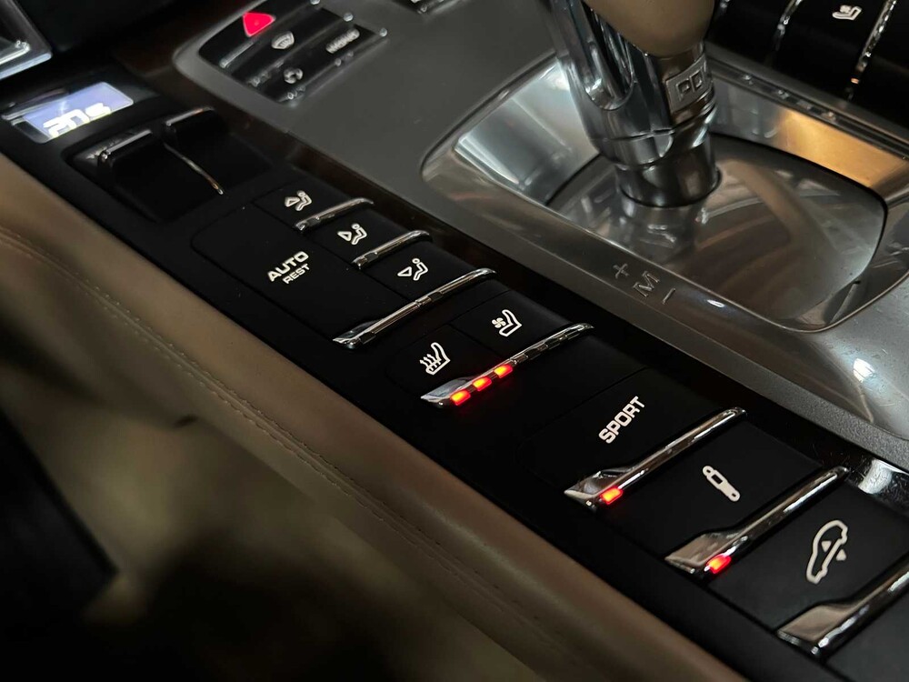 Porsche Panamera Turbo 4.8 V8 500pk 2009