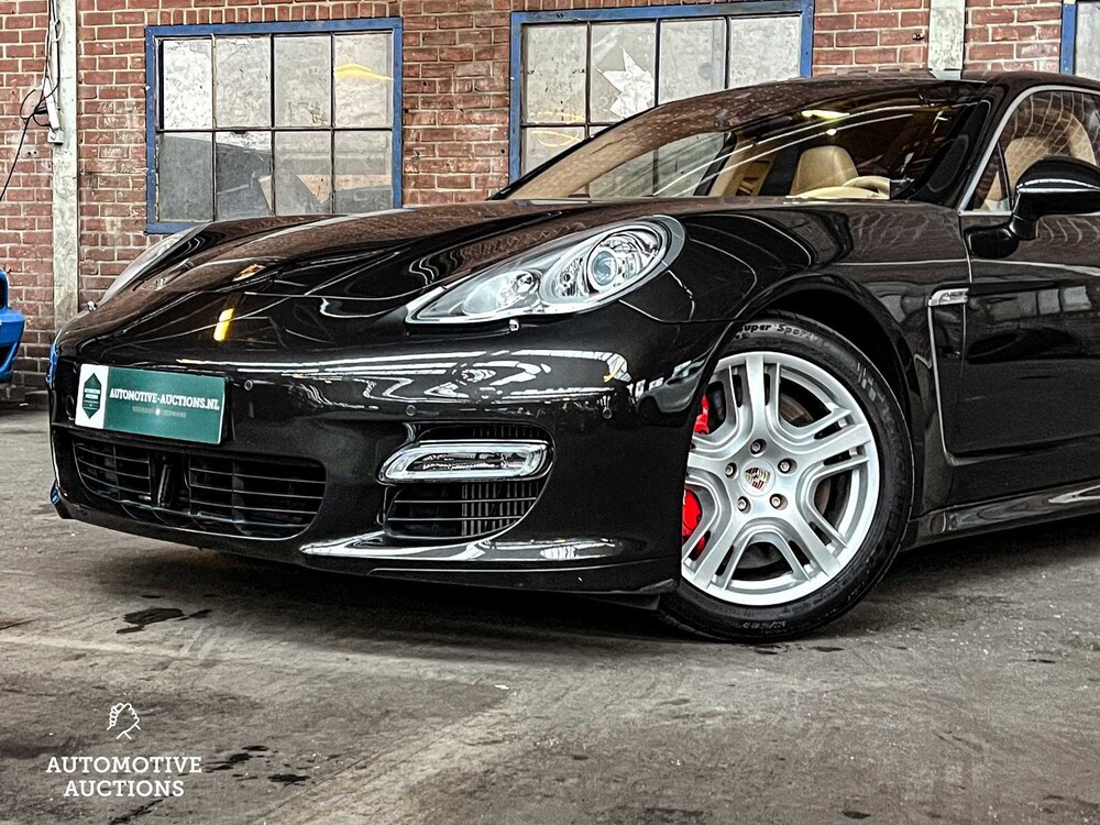 Porsche Panamera Turbo 4.8 V8 500pk 2009