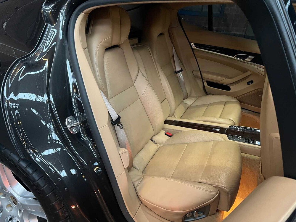 Porsche Panamera Turbo 4.8 V8 500pk 2009