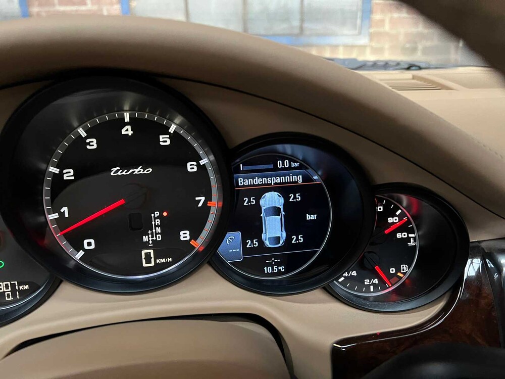 Porsche Panamera Turbo 4.8 V8 500pk 2009