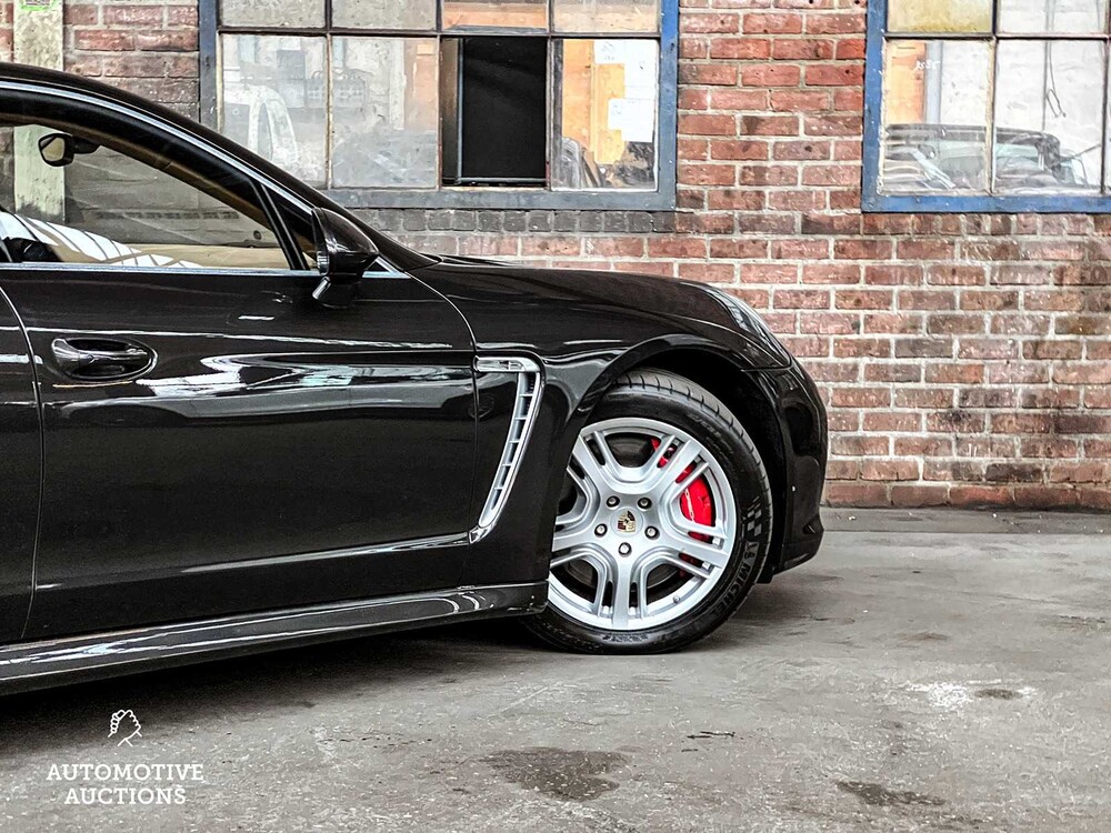 Porsche Panamera Turbo 4.8 V8 500pk 2009