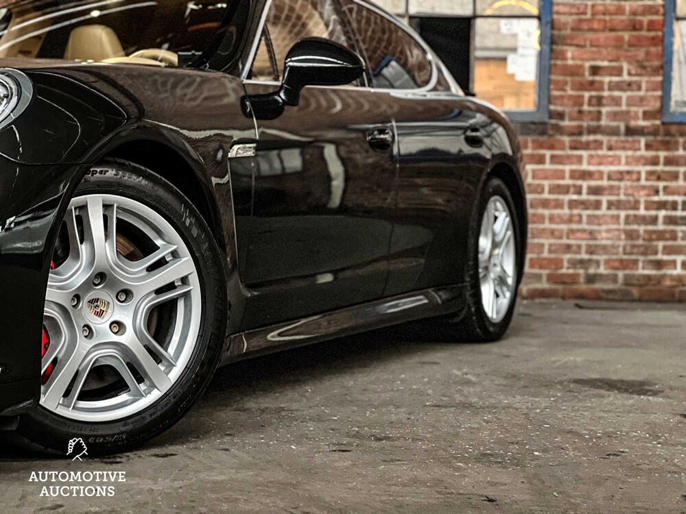 Porsche Panamera Turbo 4.8 V8 500pk 2009