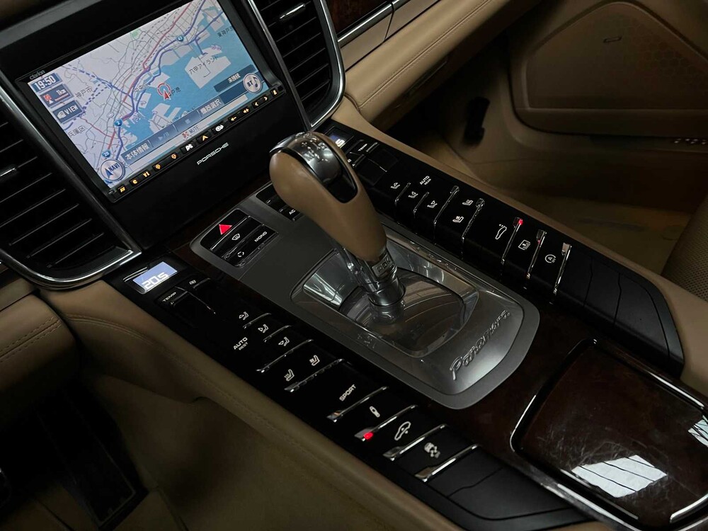 Porsche Panamera Turbo 4.8 V8 500pk 2009