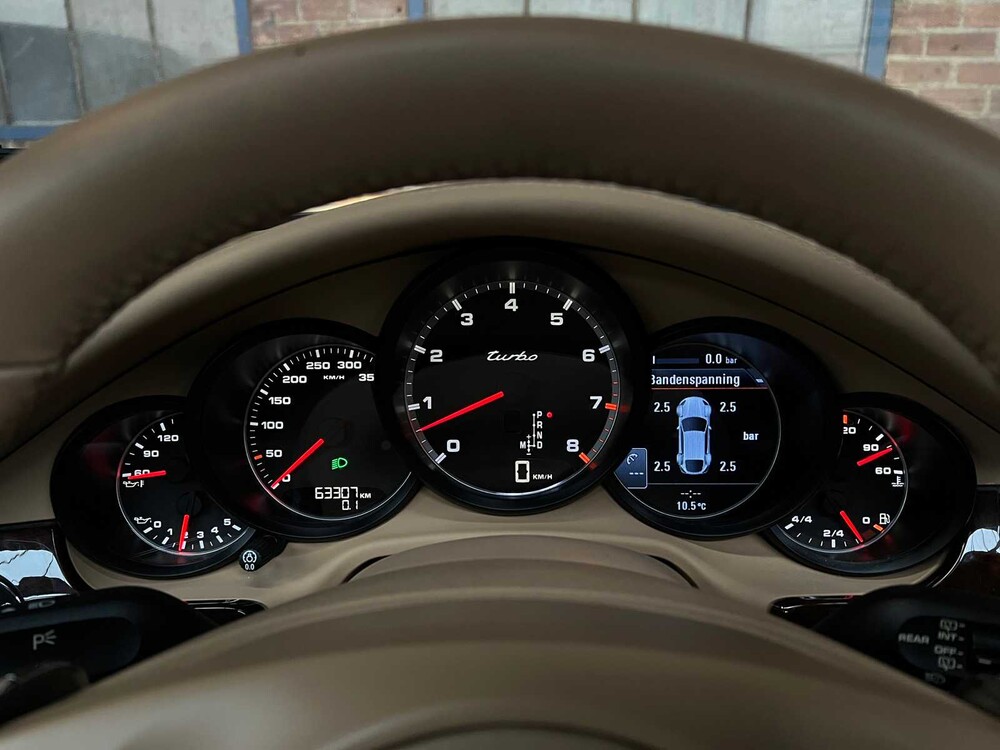 Porsche Panamera Turbo 4.8 V8 500pk 2009