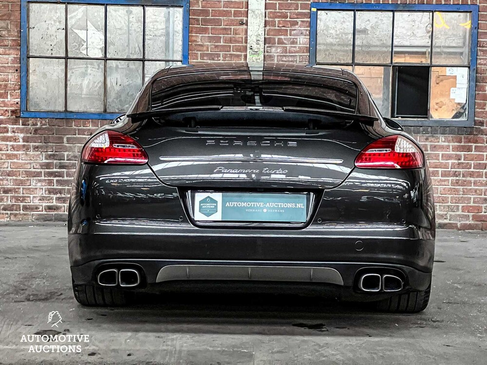 Porsche Panamera Turbo 4.8 V8 500pk 2009