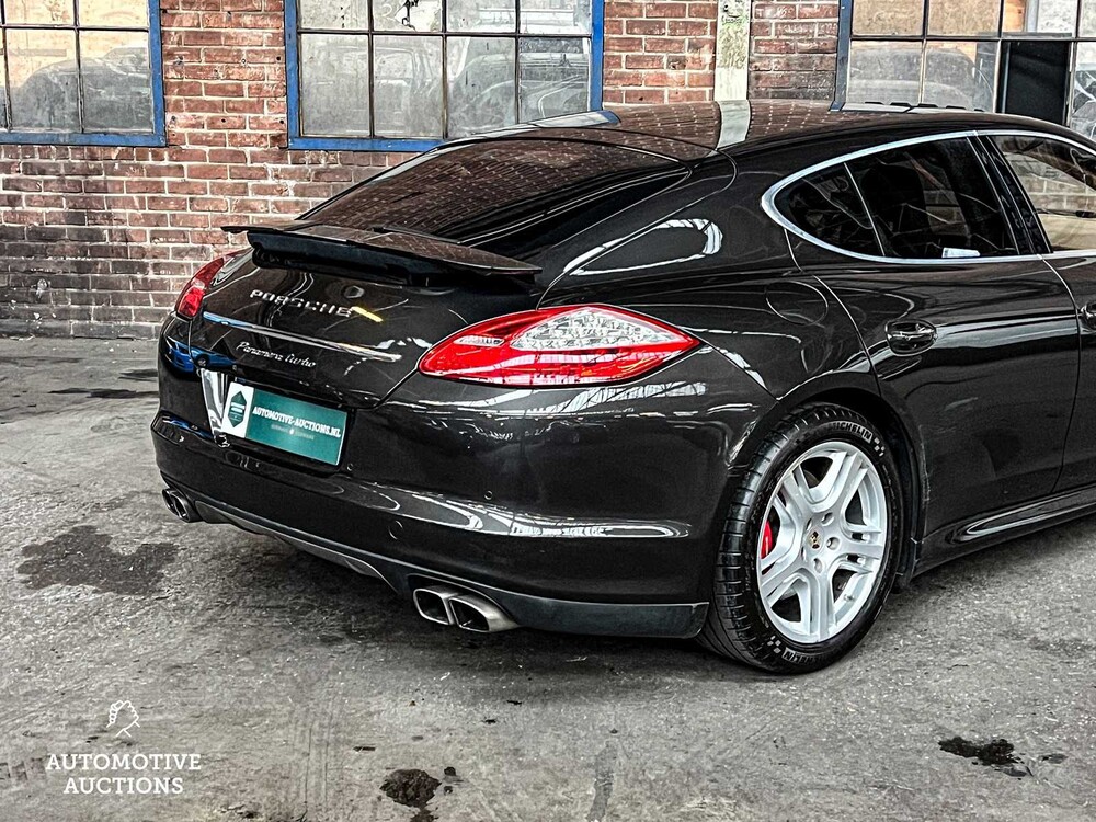 Porsche Panamera Turbo 4.8 V8 500pk 2009