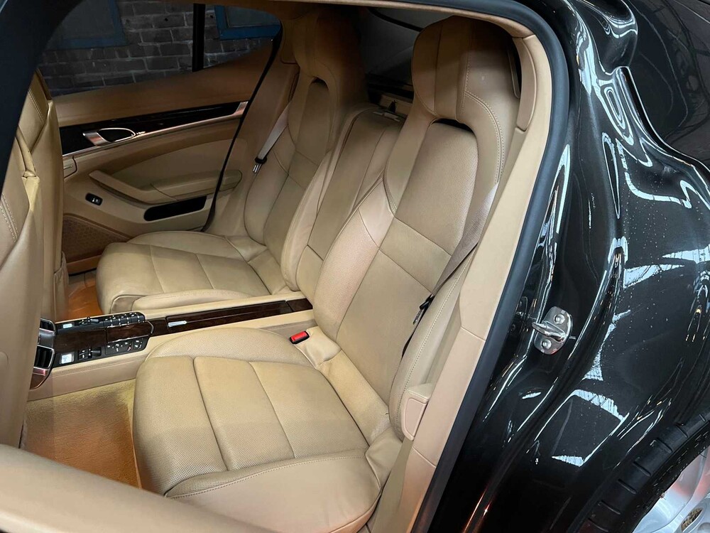 Porsche Panamera Turbo 4.8 V8 500pk 2009