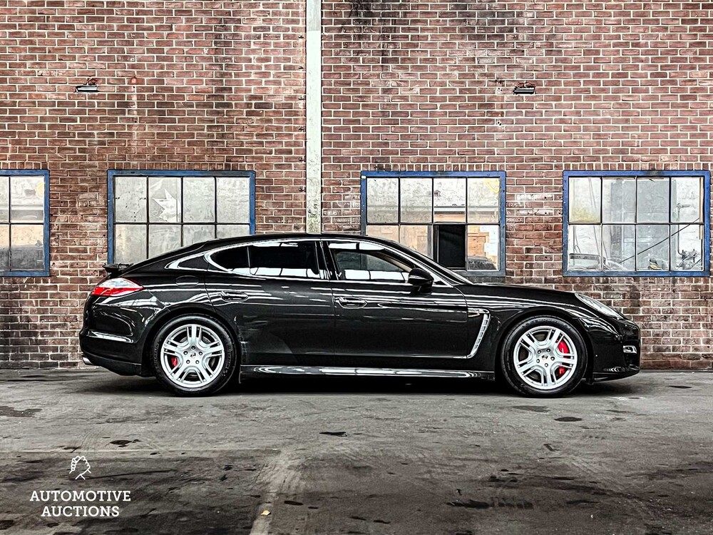 Porsche Panamera Turbo 4.8 V8 500pk 2009