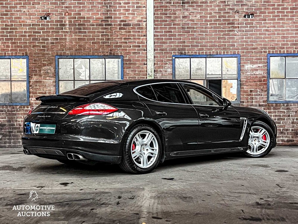 Porsche Panamera Turbo 4.8 V8 500pk 2009