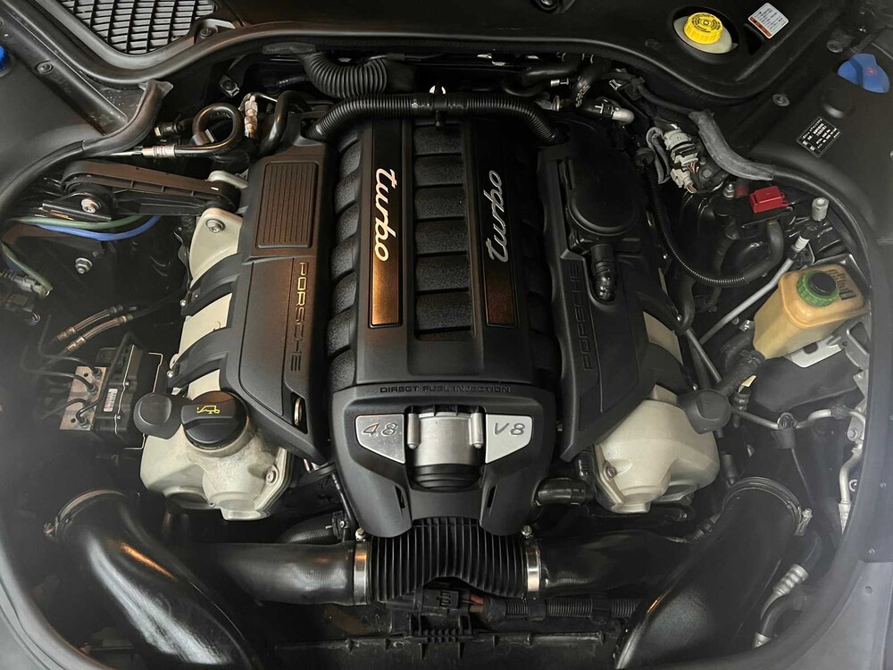 Porsche Panamera Turbo 4.8 V8 500pk 2009