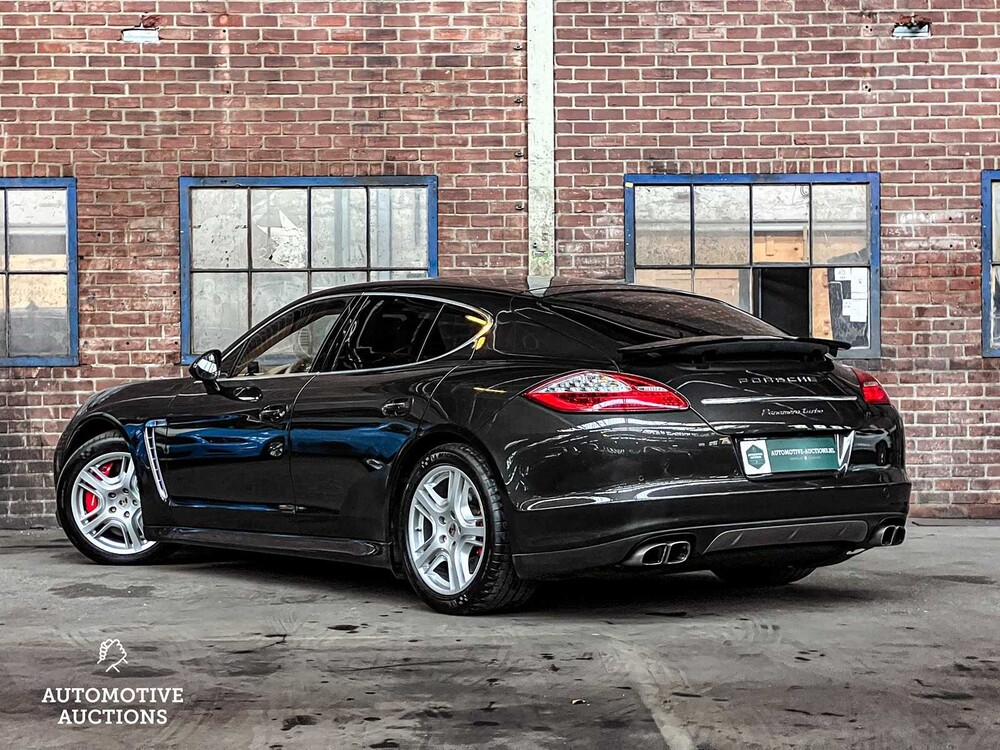 Porsche Panamera Turbo 4.8 V8 500pk 2009