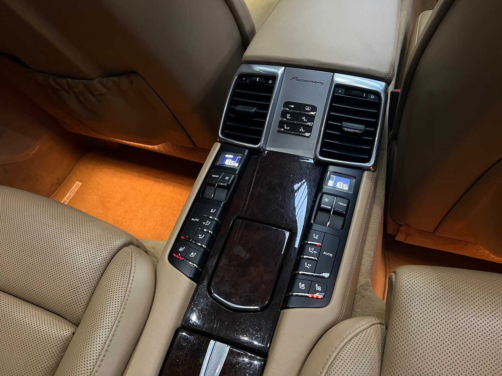 Porsche Panamera Turbo 4.8 V8 500pk 2009