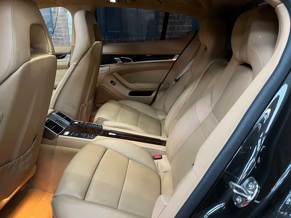 Porsche Panamera Turbo 4.8 V8 500pk 2009