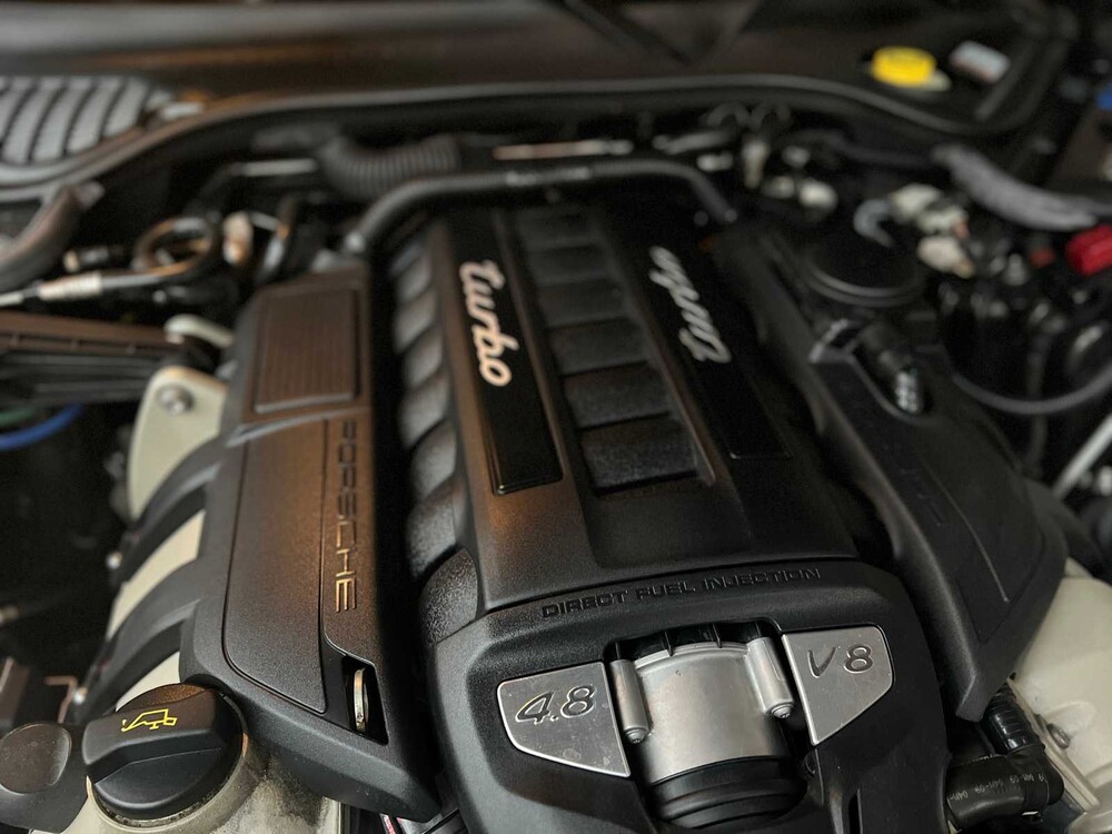 Porsche Panamera Turbo 4.8 V8 500pk 2009