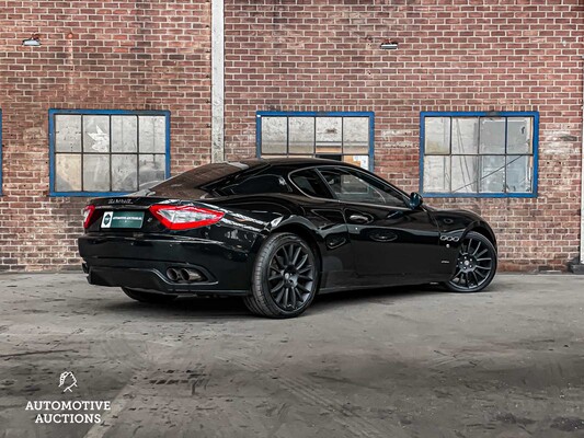 Maserati GranTurismo S 4.7 V8 440pk 2010