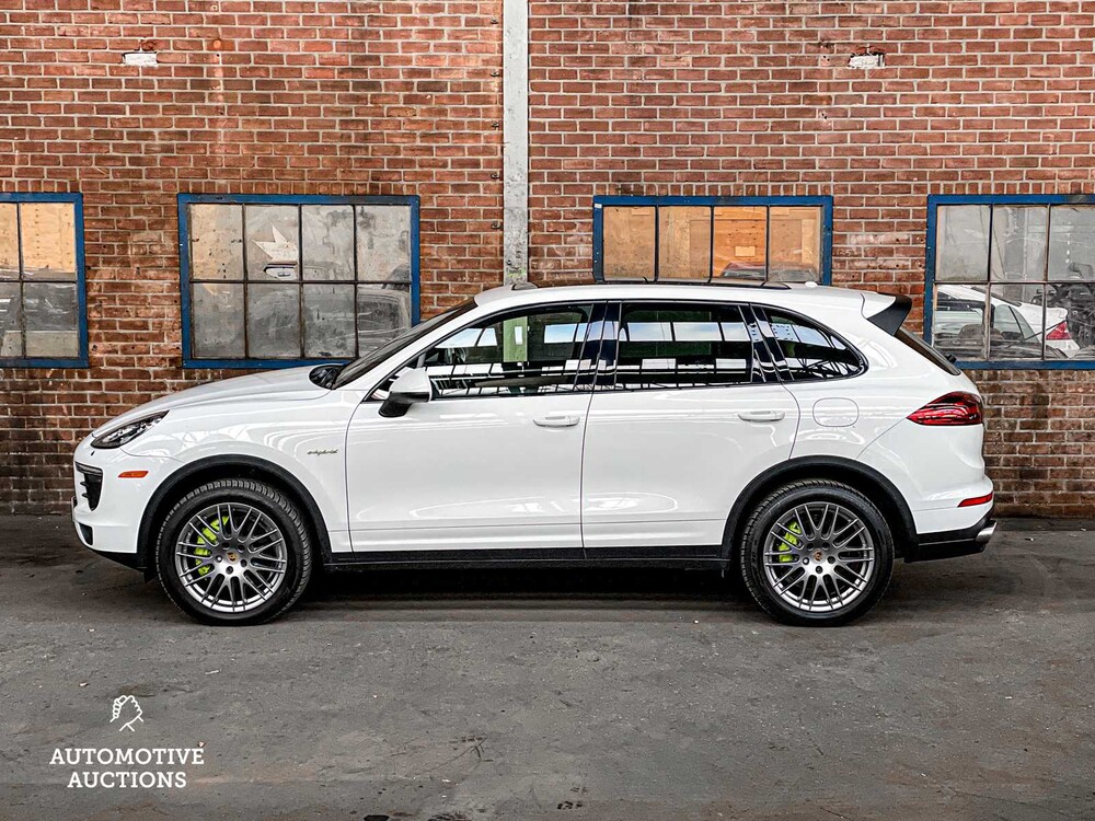 Porsche Cayenne S E-Hybrid 3.0 V6 Platinum Edition 416pk 2016, H-372-HK