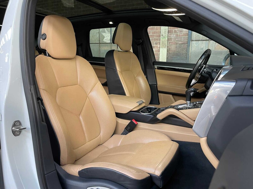 Porsche Cayenne S E-Hybrid 3.0 V6 Platinum Edition 416pk 2016, H-372-HK