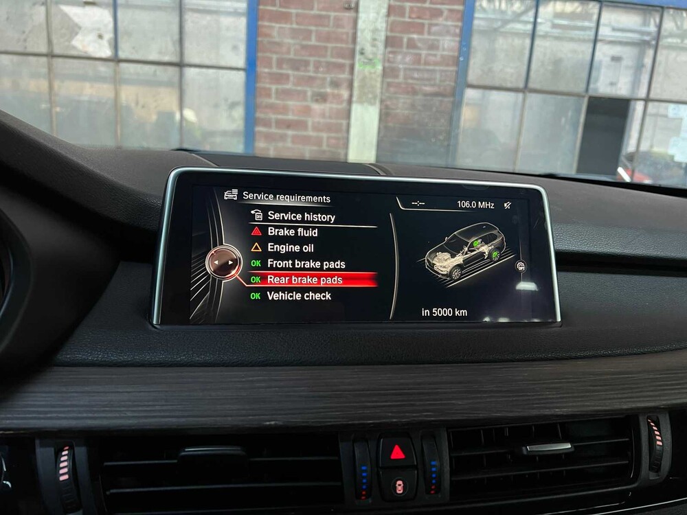 BMW X5 xDrive50i 7-Persoons 449pk 2014