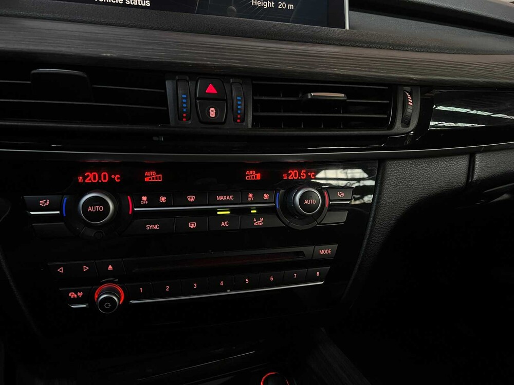 BMW X5 xDrive50i 7-Persoons 449pk 2014