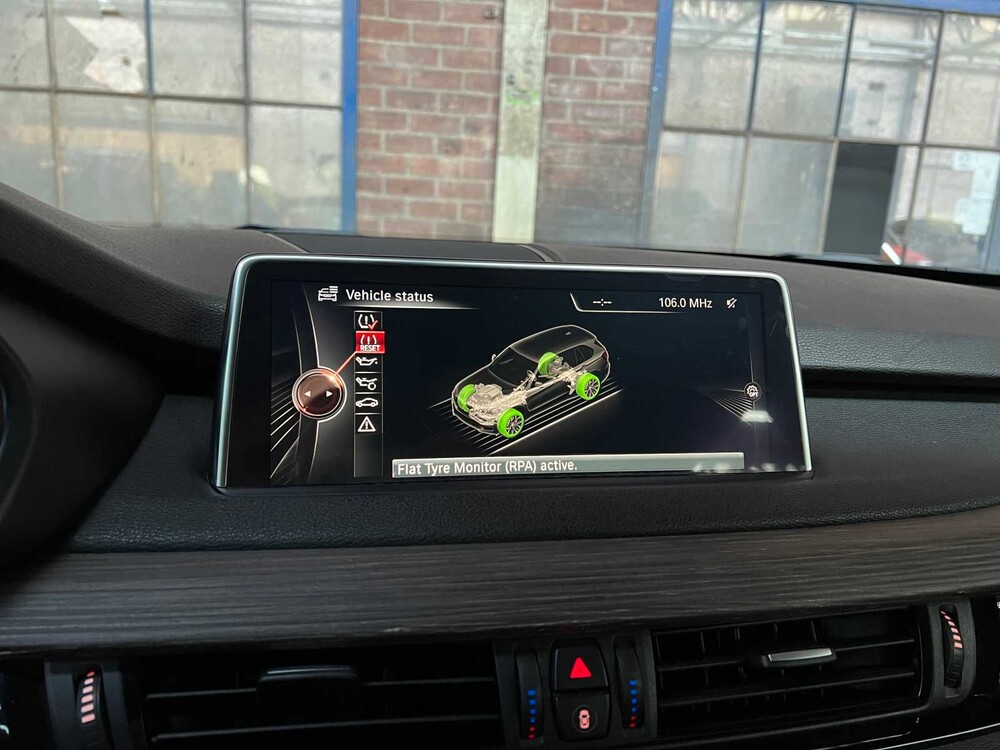 BMW X5 xDrive50i 7-Persoons 449pk 2014