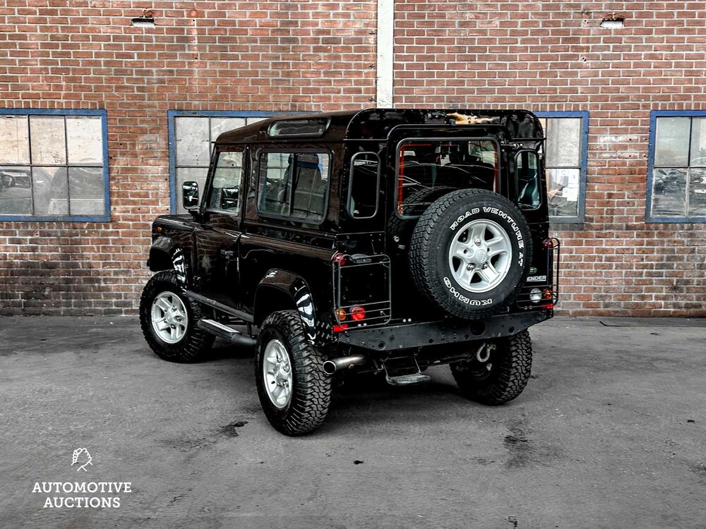 Land Rover Defender 2.4 TD4 90 Stationwagon S 120pk 2009