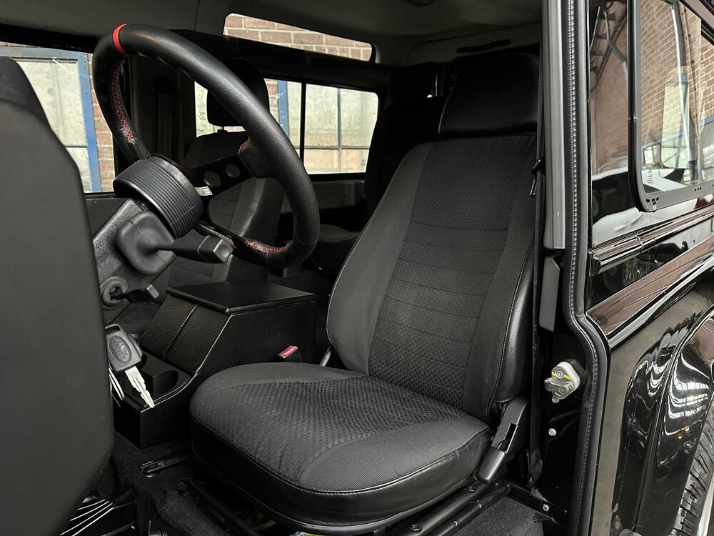 Land Rover Defender 2.4 TD4 90 Stationwagon S 120pk 2009