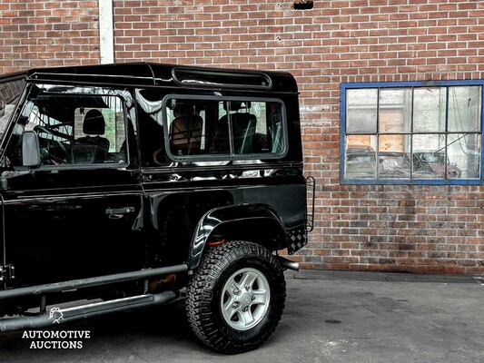 Land Rover Defender 2.4 TD4 90 Estate S 120hp 2009