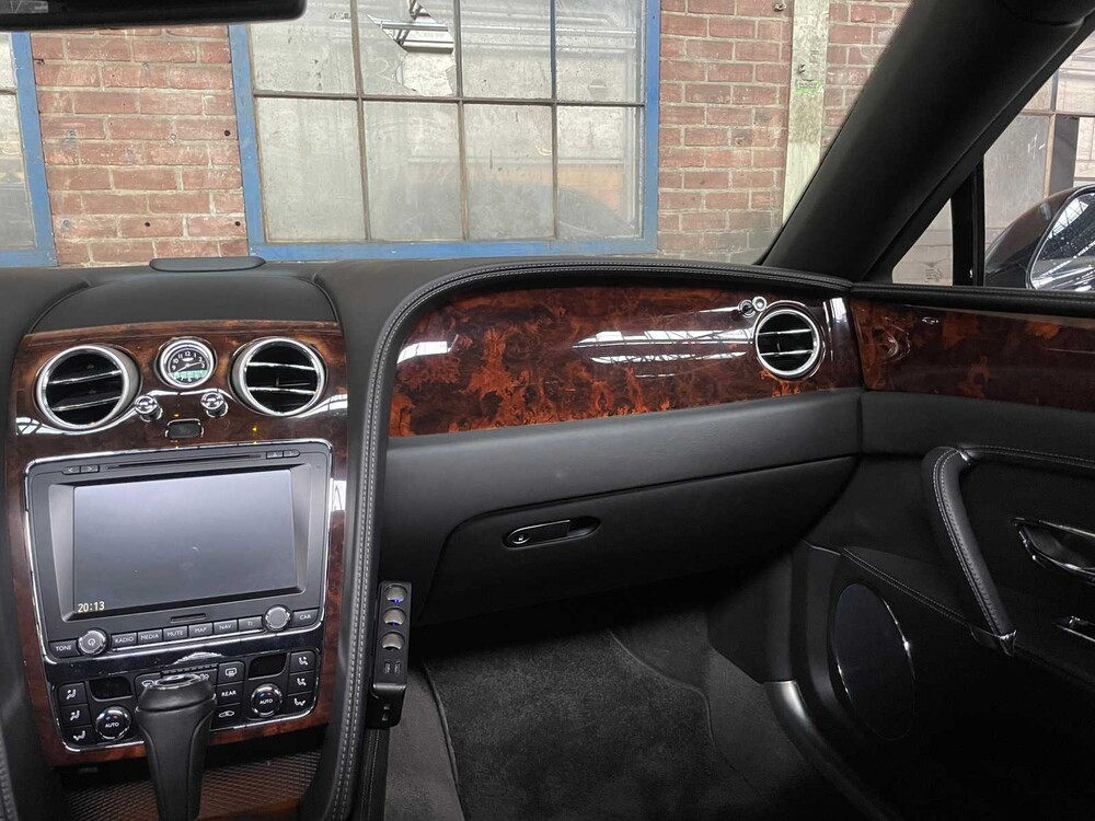 Bentley Flying Spur 6.0 W12 625pk 2015