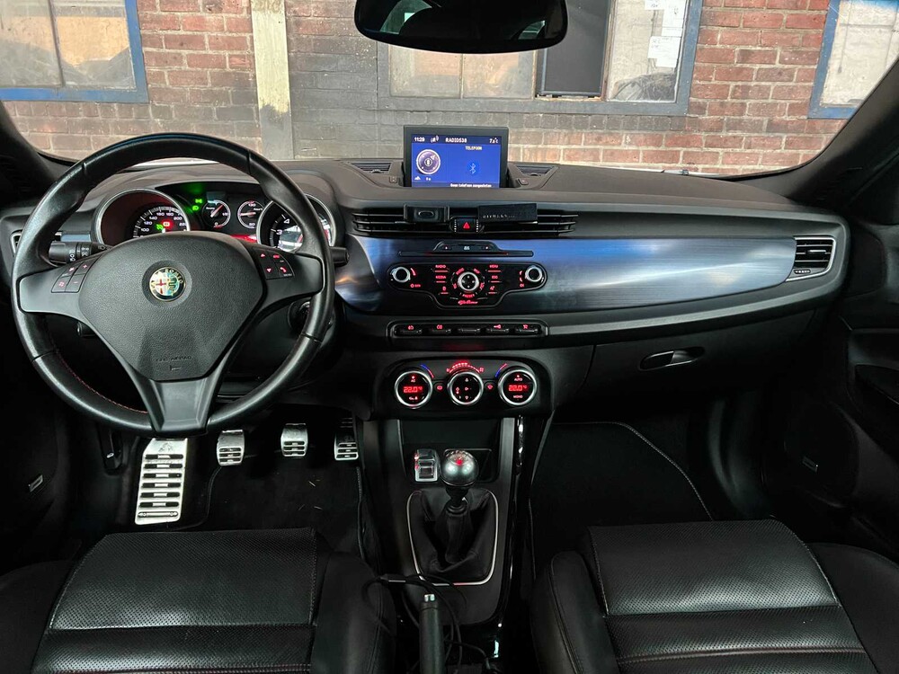 Alfa Romeo Giulietta Quadrifoglio Verde 235hp 2013, RX-265-V