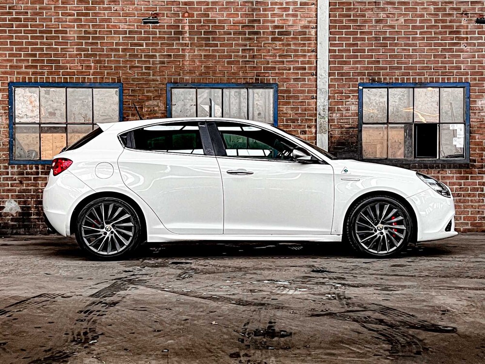 Alfa Romeo Giulietta Quadrifoglio Verde 235hp 2013, RX-265-V