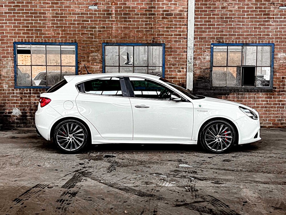 Alfa Romeo Giulietta Quadrifoglio Verde 235hp 2013, RX-265-V