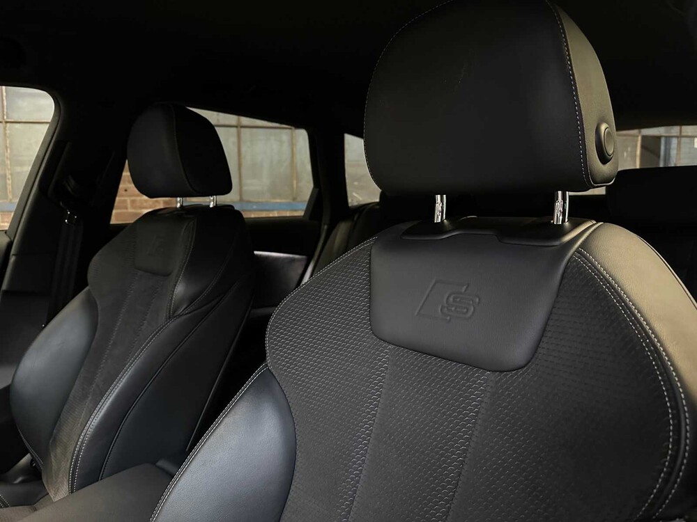 Audi A4 Avant 45 TFSI Quattro Business Edition 265pk 2020, P-565-LT