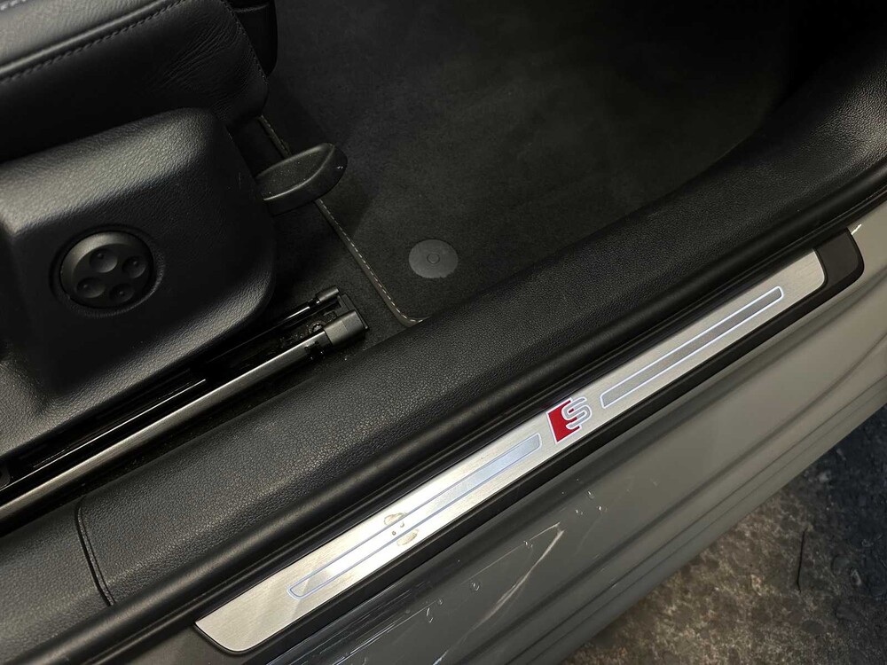 Audi A4 Avant 45 TFSI Quattro Business Edition 265pk 2020, P-565-LT