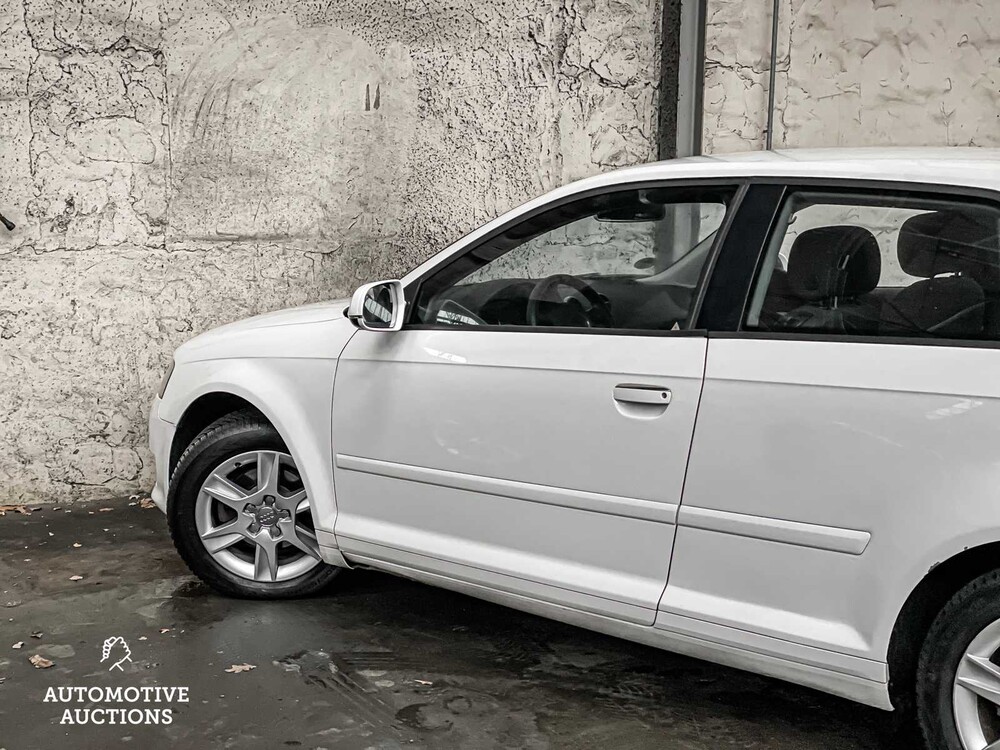 Audi A3 1.6 Attraction 102PS 2010, PK-830-J
