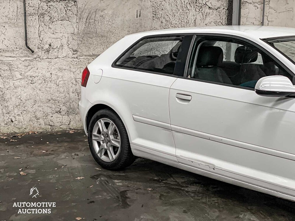 Audi A3 1.6 Attraction 102PS 2010, PK-830-J