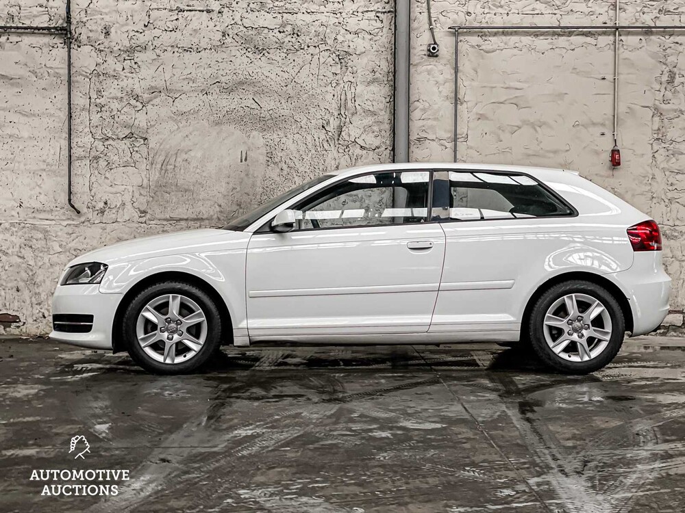 Audi A3 1.6 Attraction 102PS 2010, PK-830-J