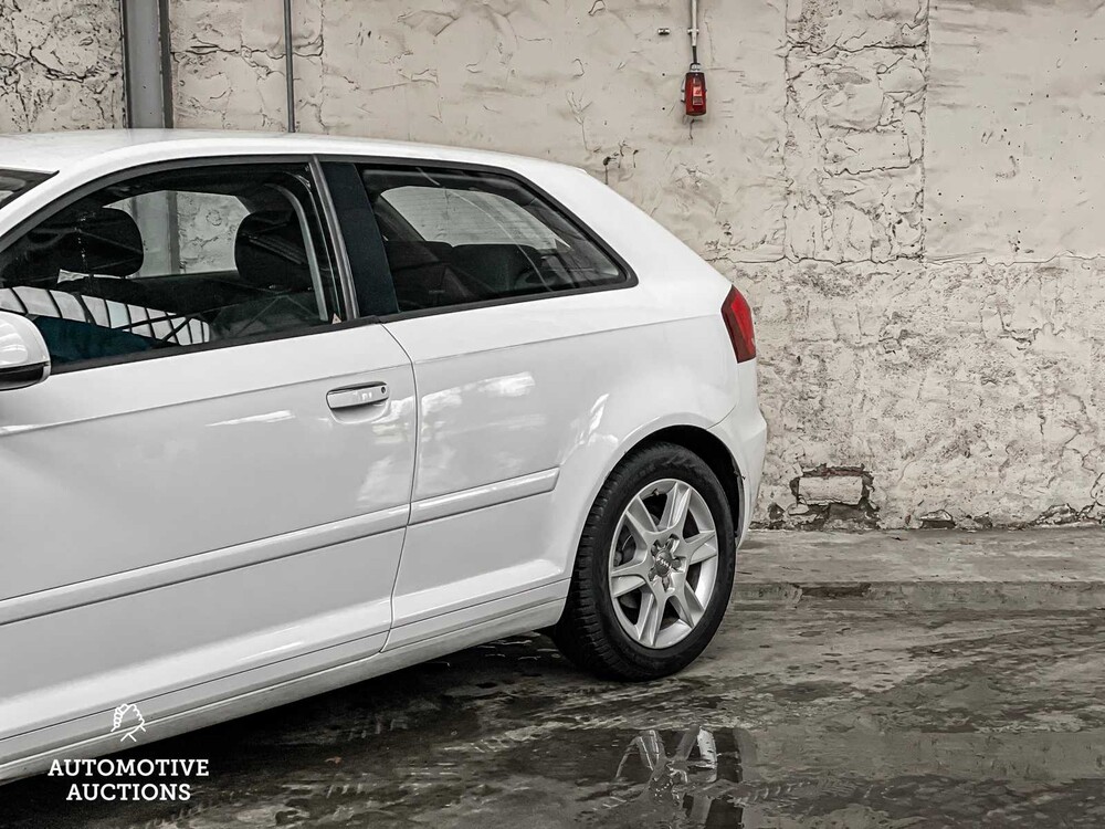 Audi A3 1.6 Attraction 102PS 2010, PK-830-J