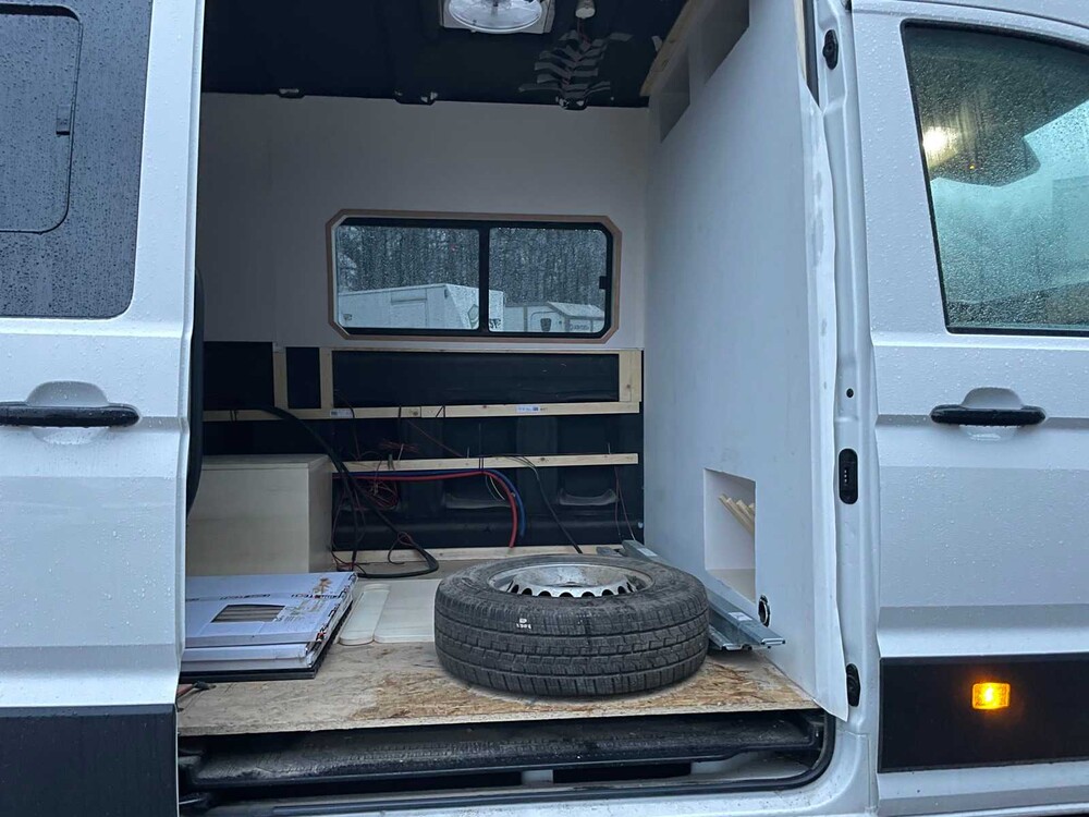 Volkswagen Crafter L4H3 35 2.0 TDI 177PS 2018, VLS-31-H